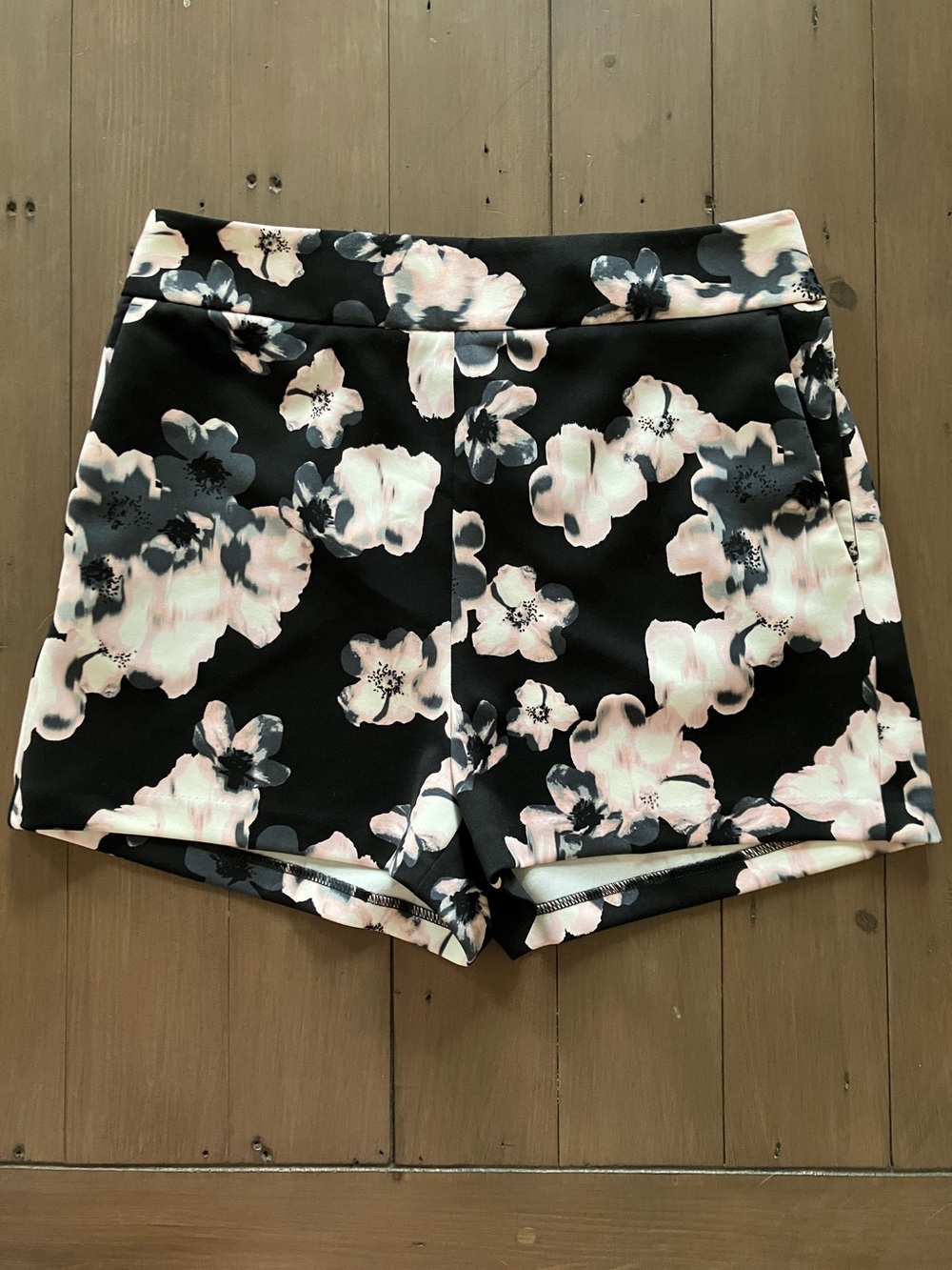 Express Women's Black Floral High-Waist Shorts - Pink & Gray Flowers